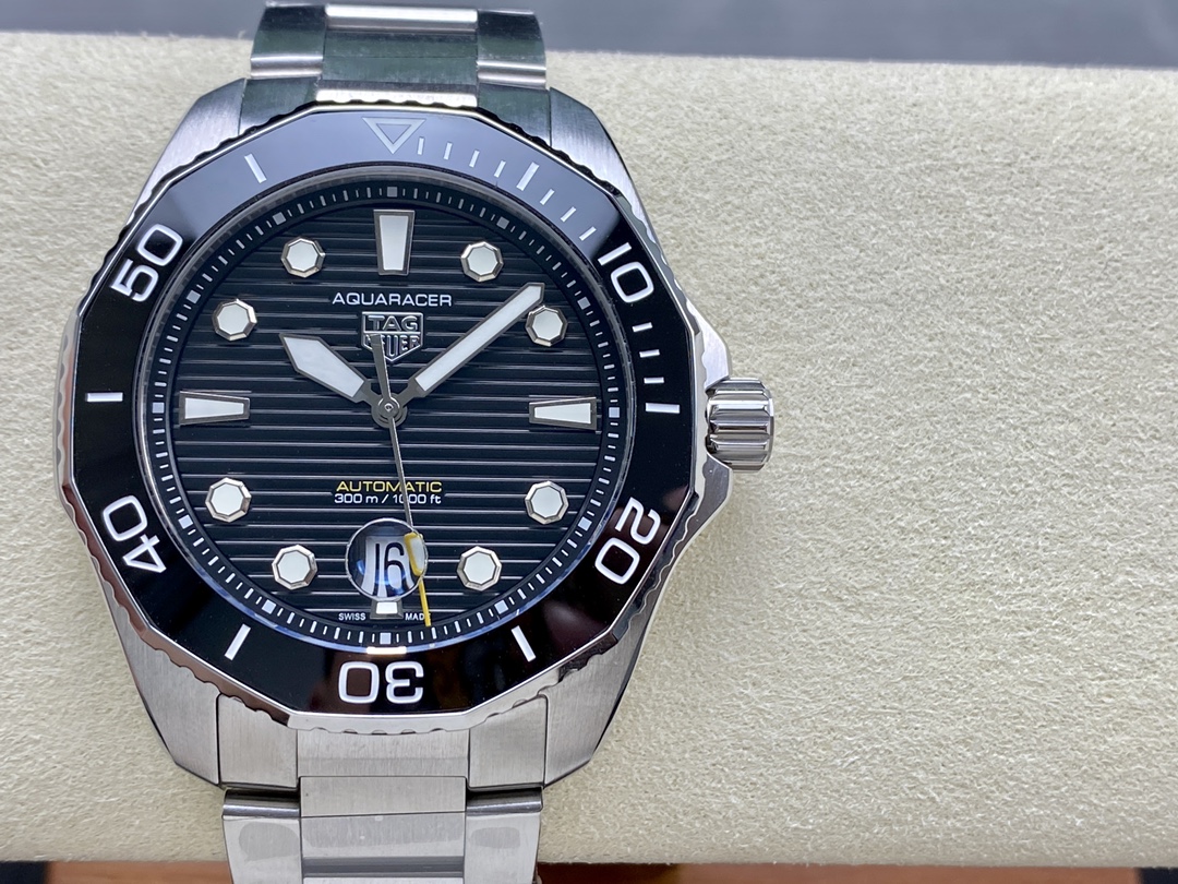 TAG Heuer Aquaracer Professional 300 WBP201A.BA0632 Automatic 43mm