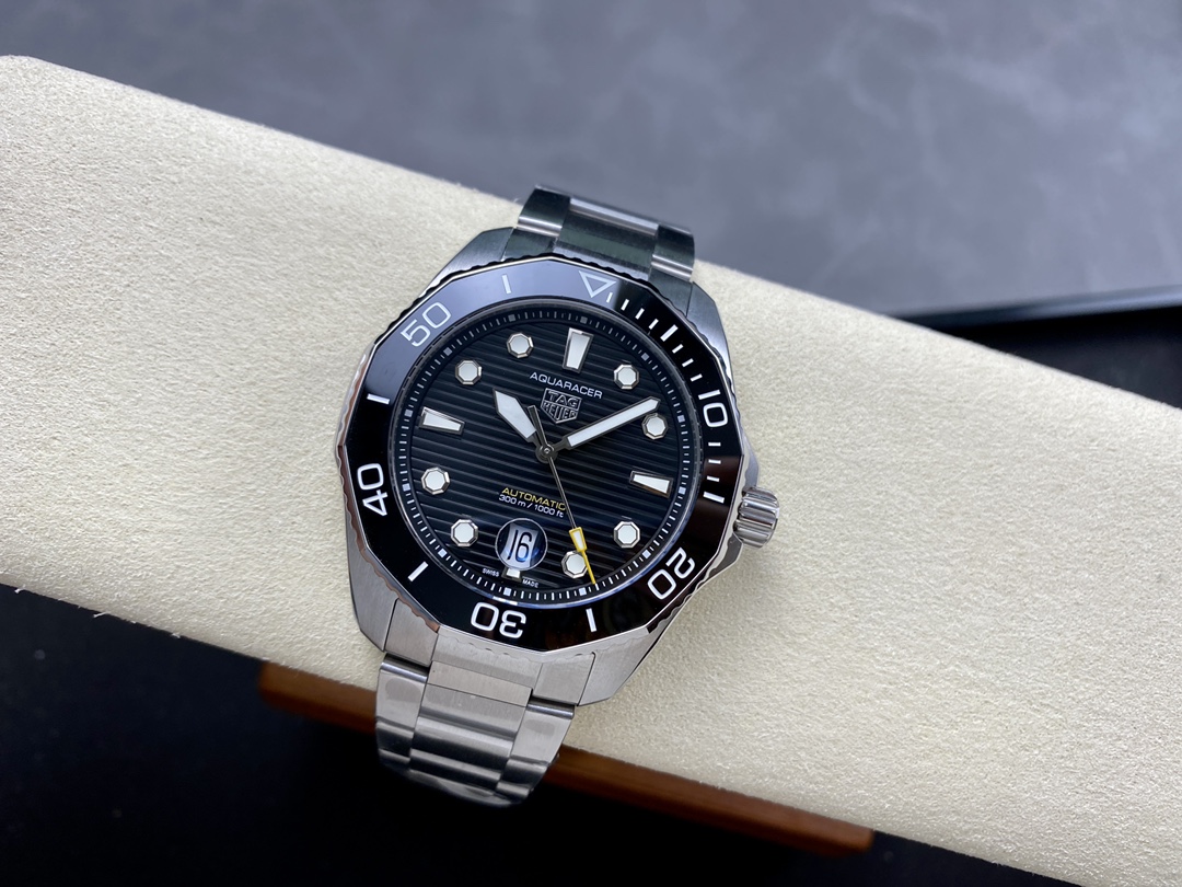 TAG Heuer Aquaracer Professional 300 WBP201A.BA0632 Automatic 43mm