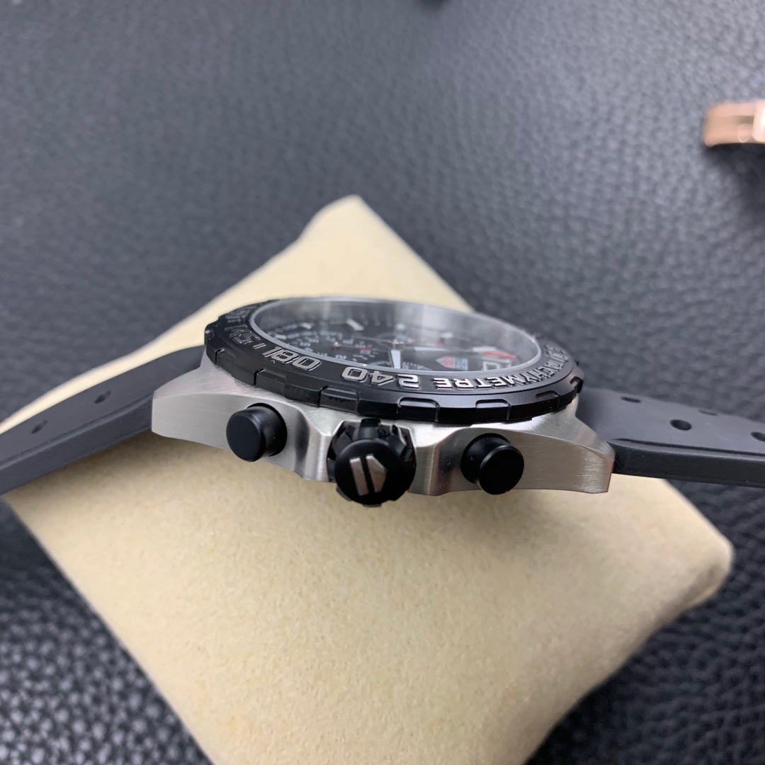 Tag Heuer Formula 1 Chronograph Black Dial CAZ1010.FT8024 Quartz 43mm