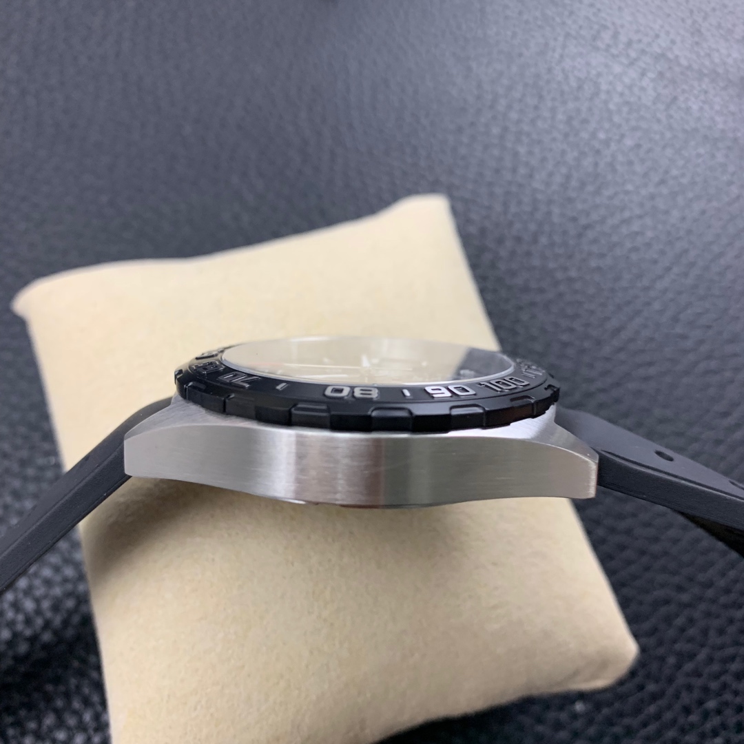 Tag Heuer Formula 1 Chronograph Black Dial CAZ1010.FT8024 Quartz 43mm