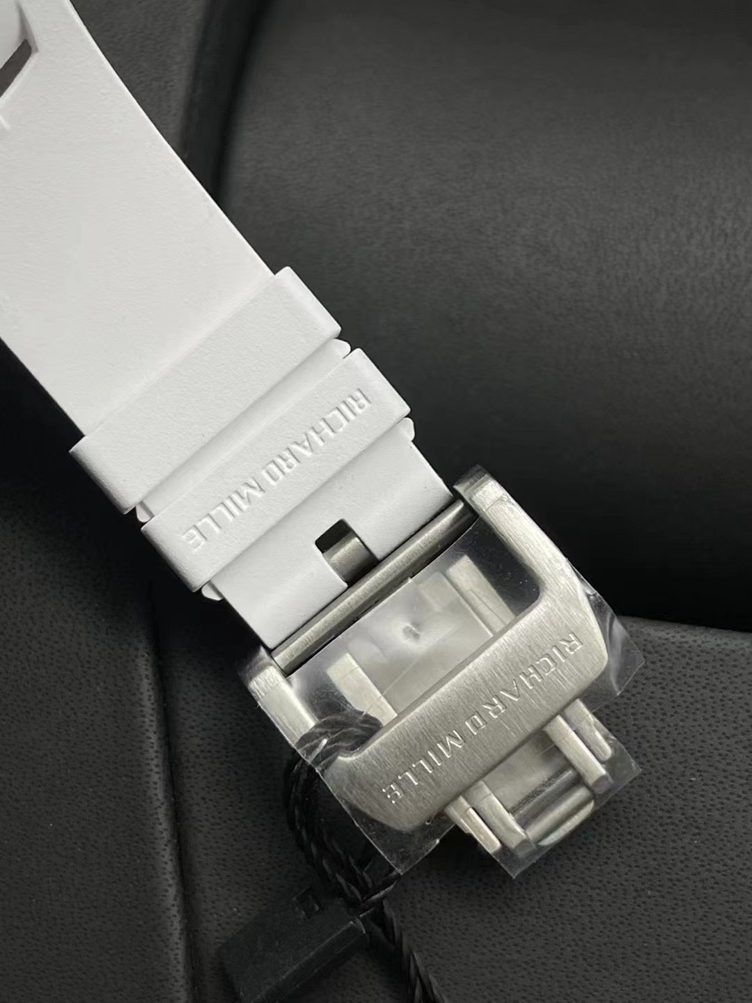 Richard Mille RM 21-02 Tourbillon Aerodyne Quarts TPT Carbon White