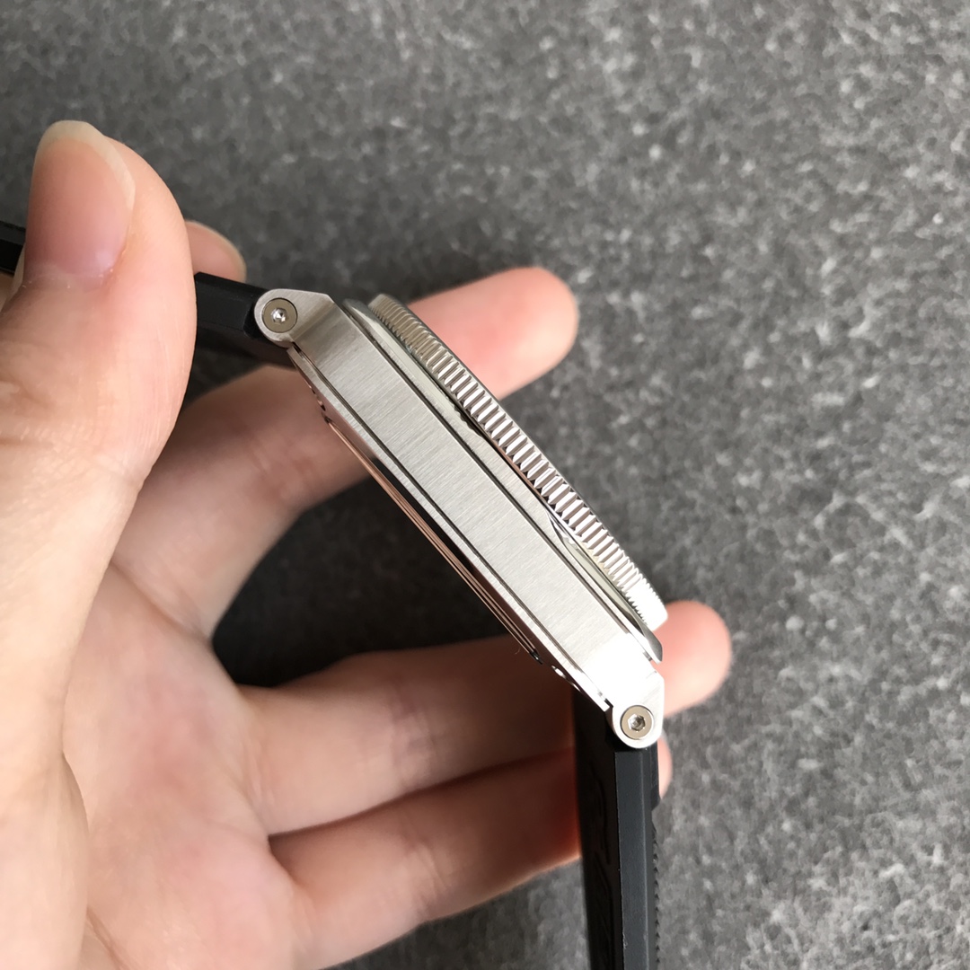 Bell Ross BR 03 92-D-BL-ST/SRB Black Dial