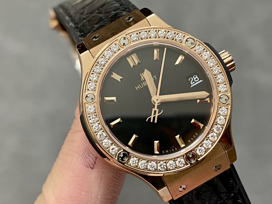 Hublot Classic Fusion 581.OX.1480.RX.1704 33mm Ladies Replica Watch