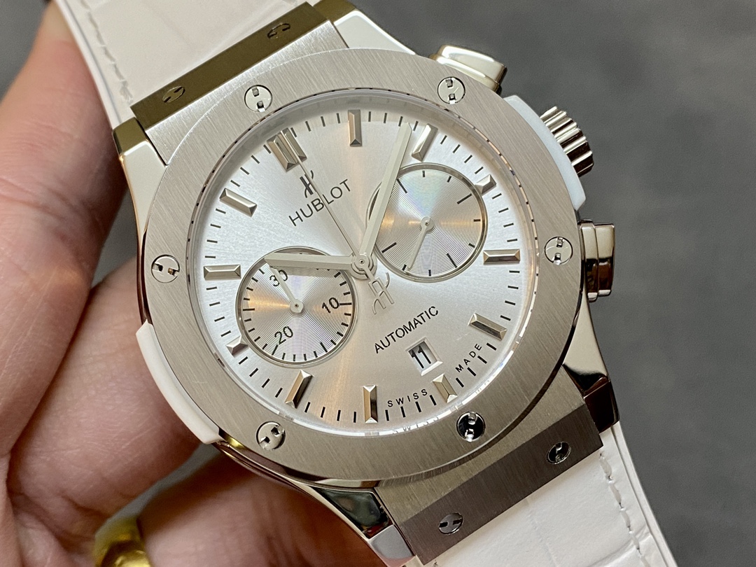 Hublot Classic Fusion 521.NX.7071.LR 45MM Mens