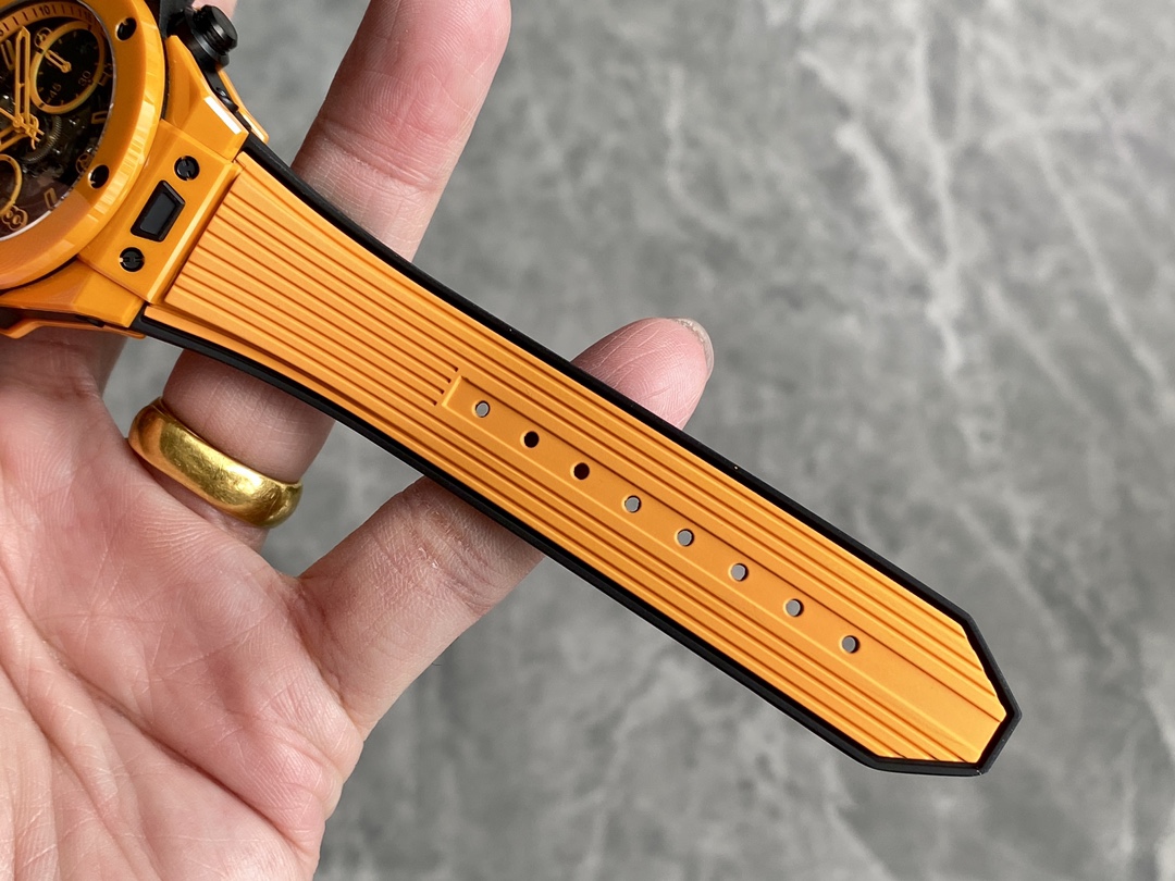 Hublot Big Bang Unico Orange Ceramic 42mm 441.CU.5910.RX