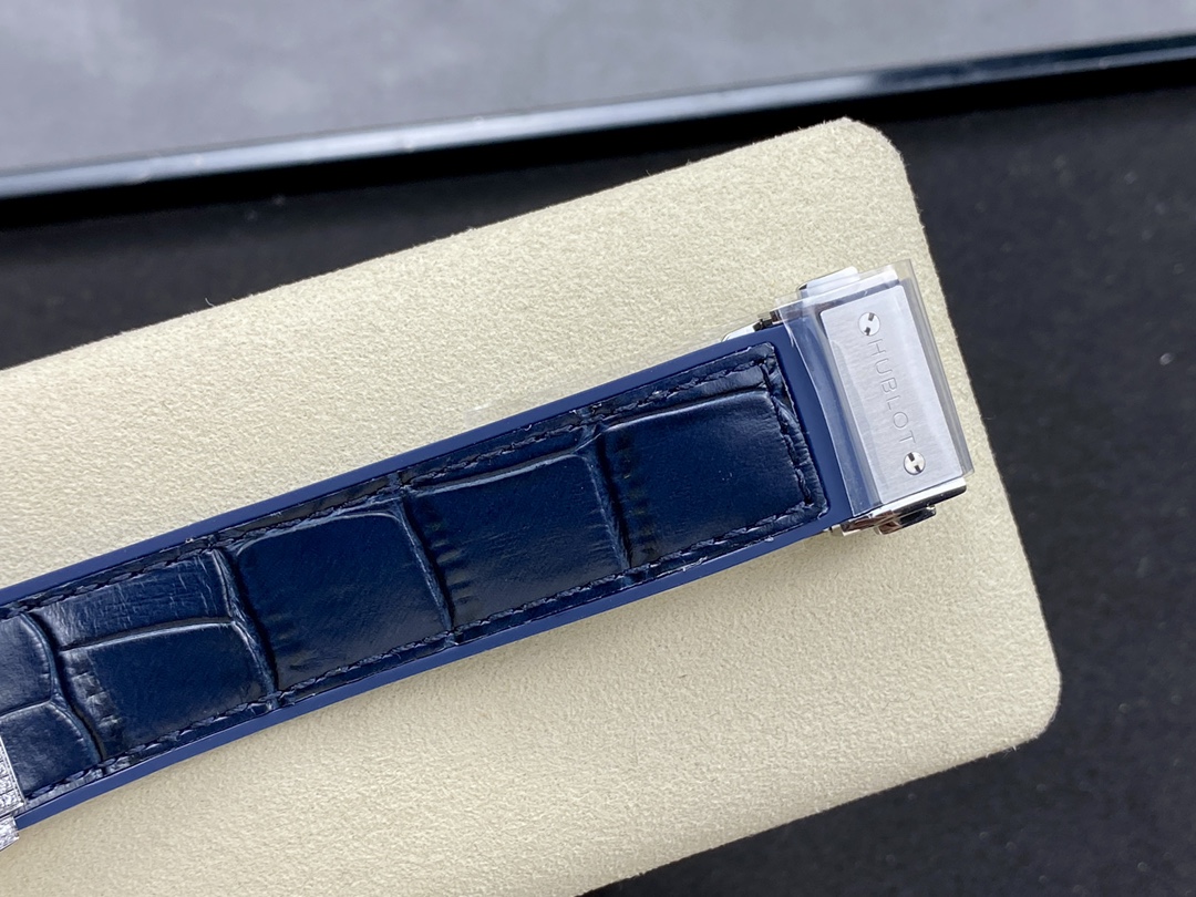 511.NX.7170.LR Hublot Classic Fusion Diamond Automatic