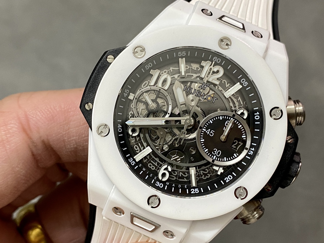 Hublot Big Bang Unico White Ceramic 411.HX.1171.RX