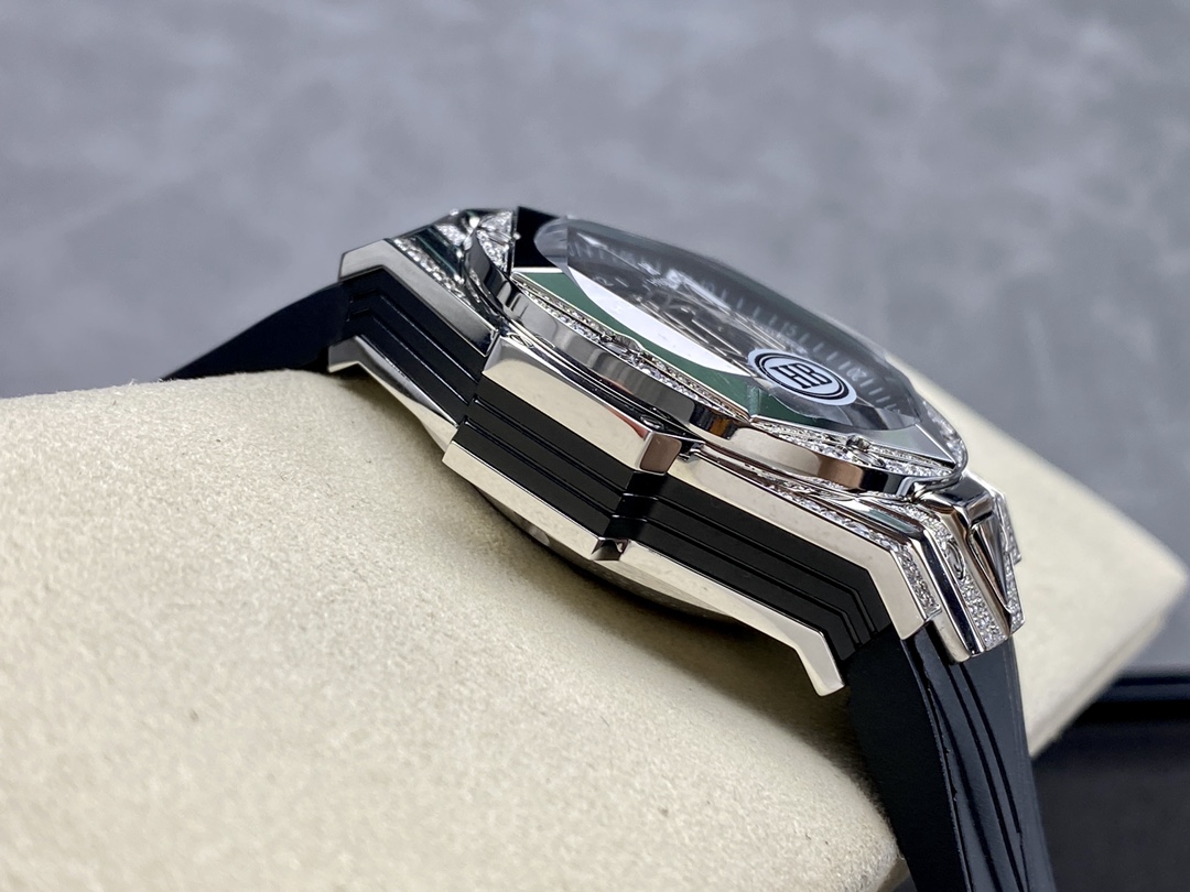 418.NX.1107.RX.1604.MXM20 Hublot Big Bang Sang Bleu II Titanium Pave