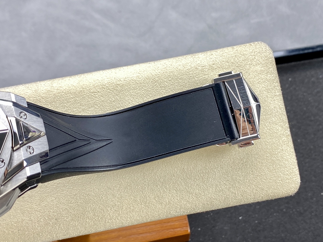 418.NX.1107.RX.MXM19 Hublot Big Bang Unico Sang Blue II