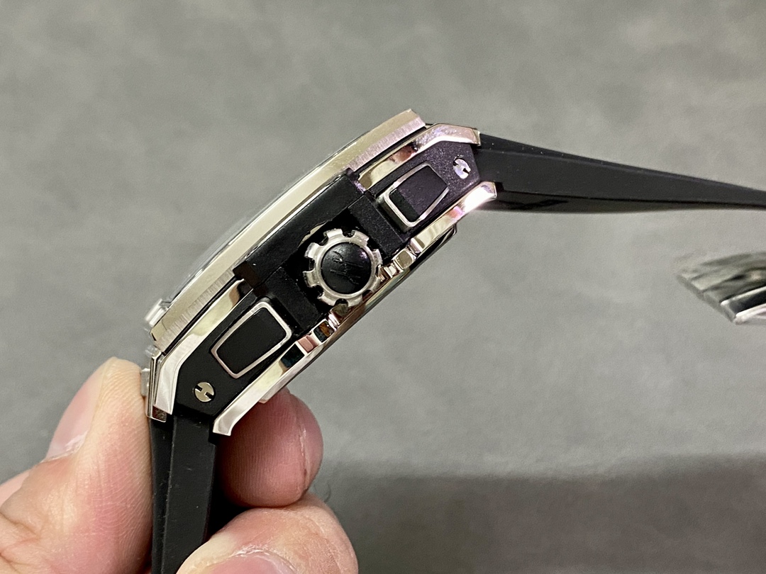 642.NX.0170.RX Hublot Spirit of Big Bang Titanium 42mm Replica Watch