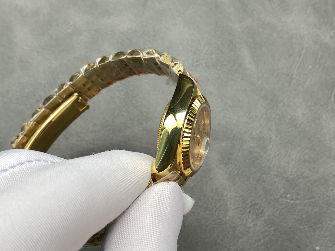 Rolex Datejust 279178 Champagne Diamond Dial Fluted Bezel 28mm Lady Replica Watch