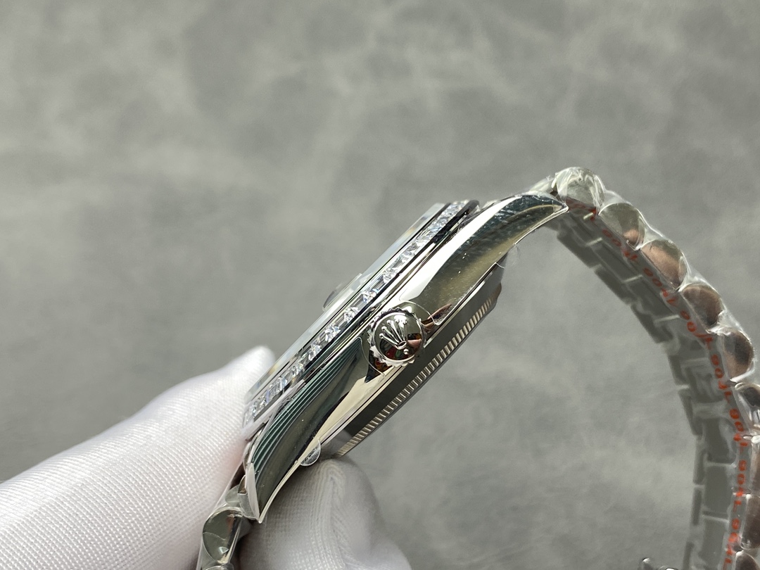 Rolex Day Date 40 Platinum Olive Green Dial Diamond Bezel M228396TBR 0020 Replica Watch