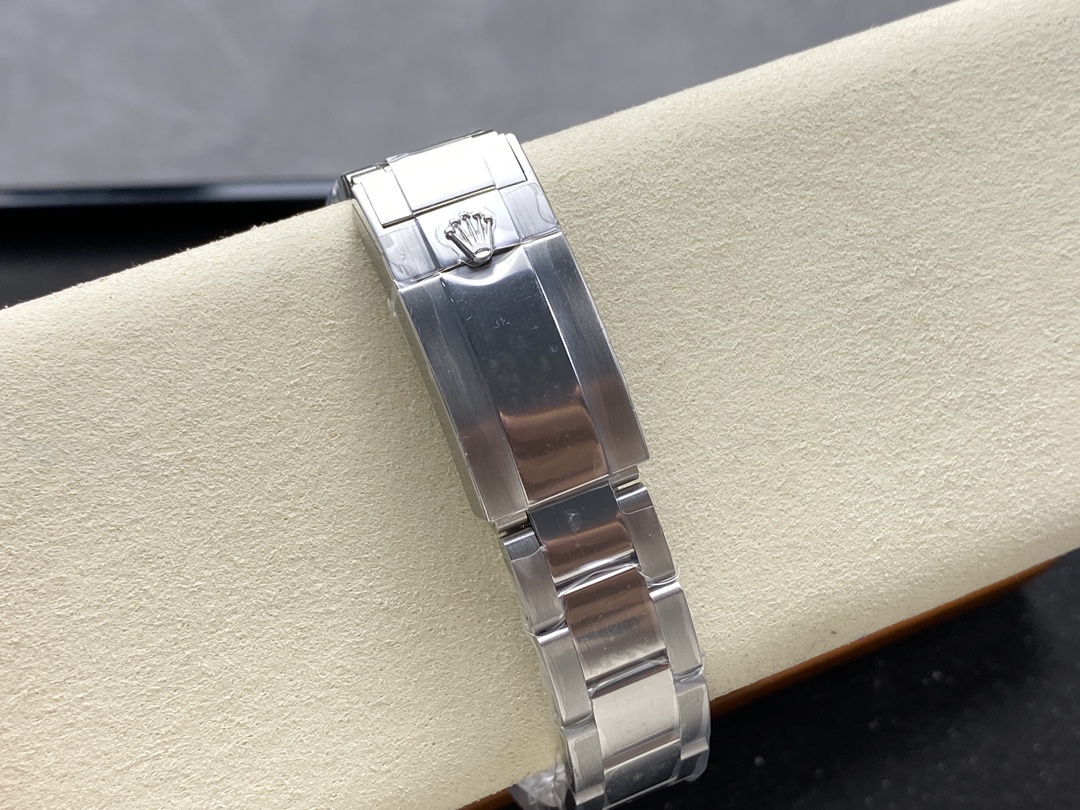 Rolex Cosmograph Daytona 126509 0003 Silver Dial 40MM