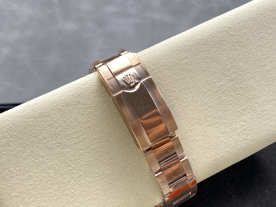 Replica Rolex Daytona 126505