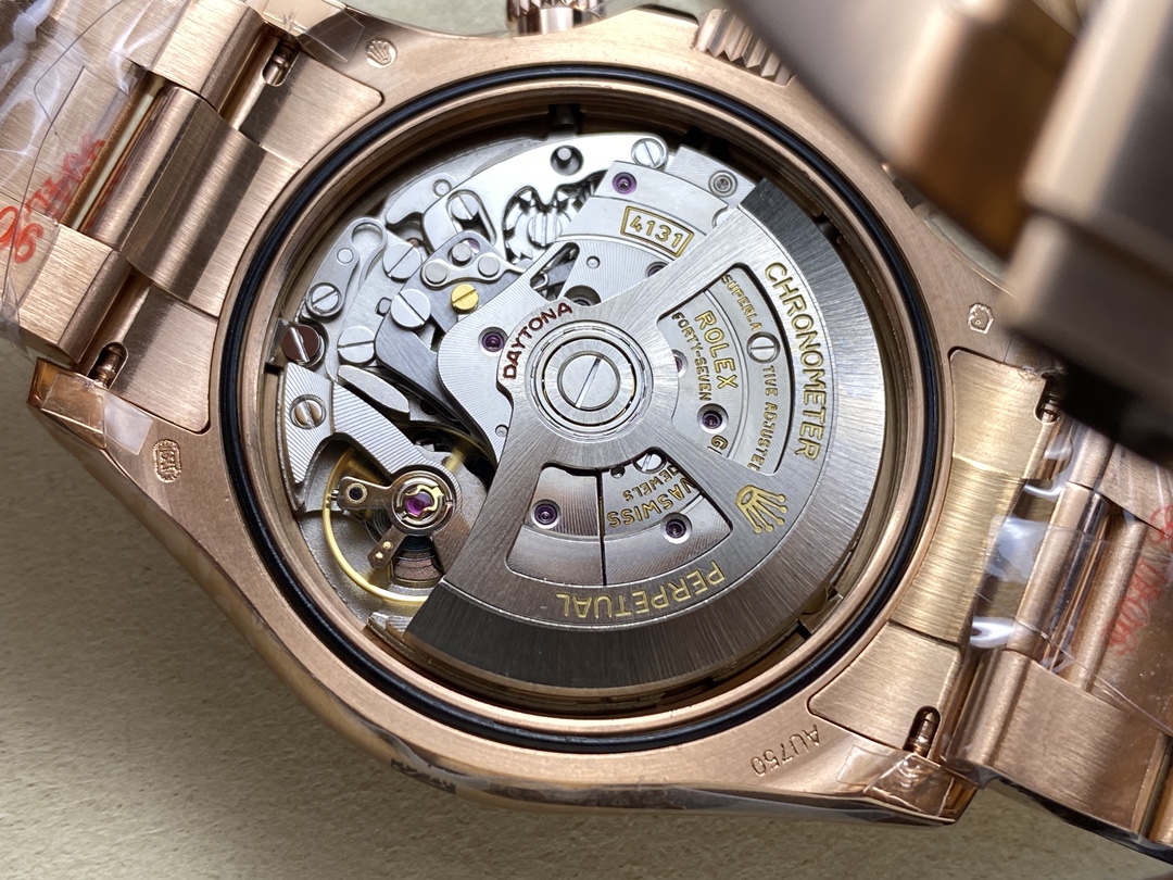 Rolex Daytona 126505 Everose Gold Sundust Panda Dial 40MM Mens Replica Watch