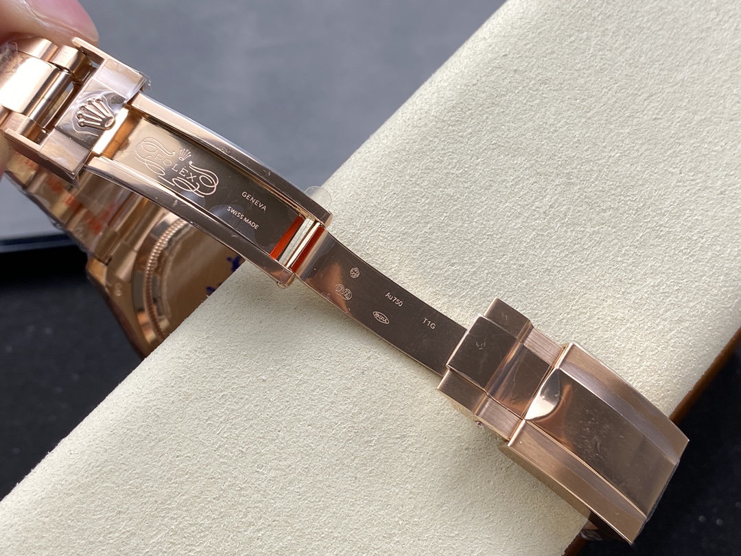 Replica Rolex Daytona 126505