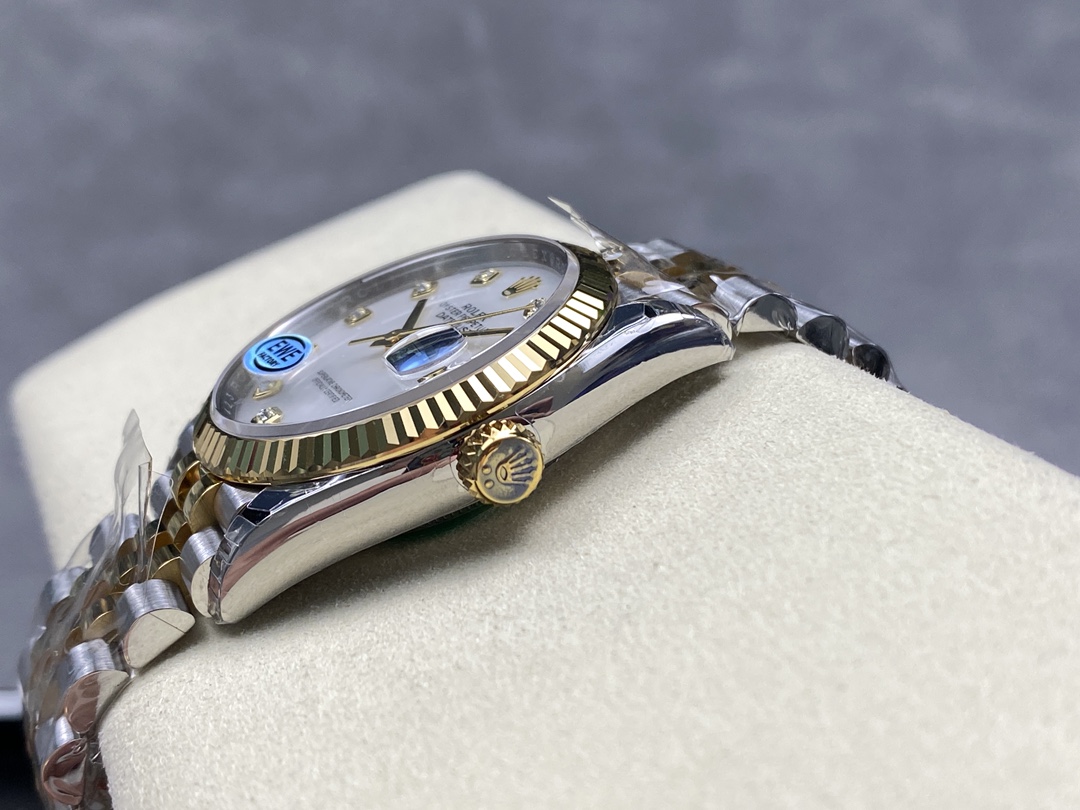 Rolex Datejust 126233 White MOP Diamond Dial Fluted Bezel 36MM Unisex Replica Watch