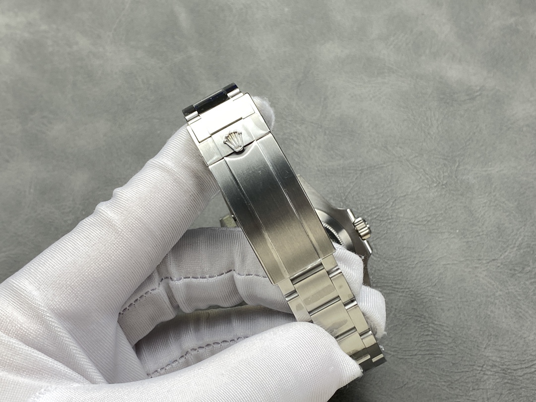 Rolex Blaken Submariner Truckee Red Limited Edition 40MM Mens Replica Watch