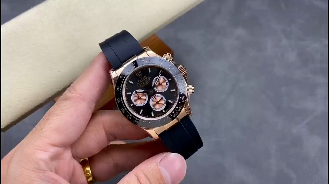 Rolex Cosmograph Daytona 126515LN