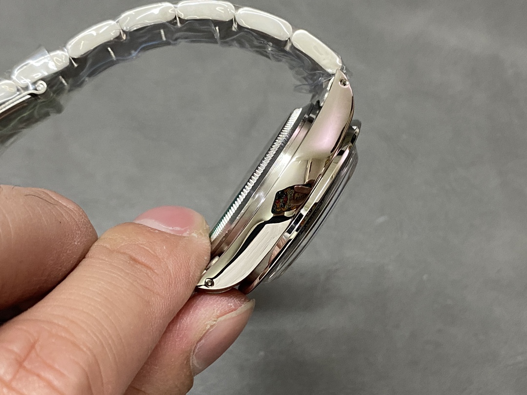 Rolex Daytona 6241 White Exotic Paul Newman Dial Mens Replica Watch