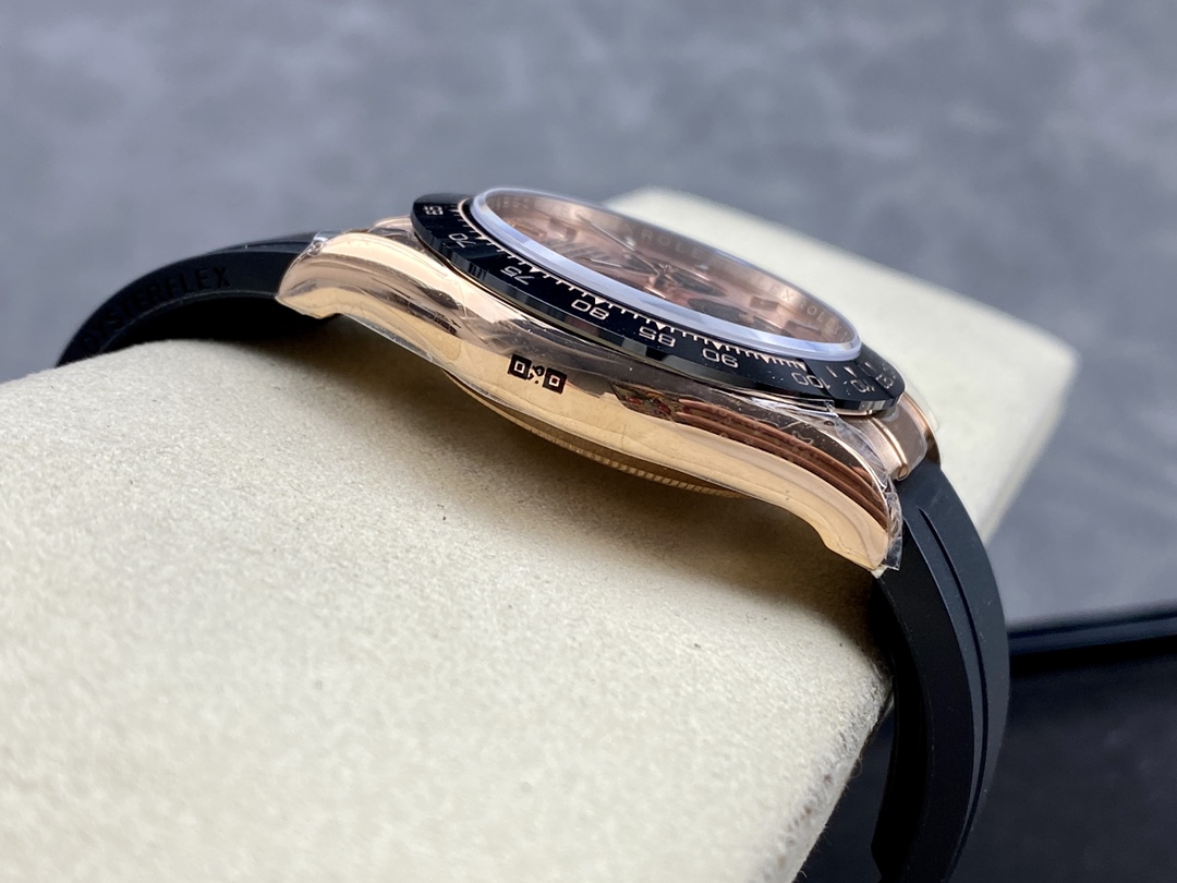 Rolex Daytona 126515LN 0006 Sundust 40mm Everose Gold Oysterflex