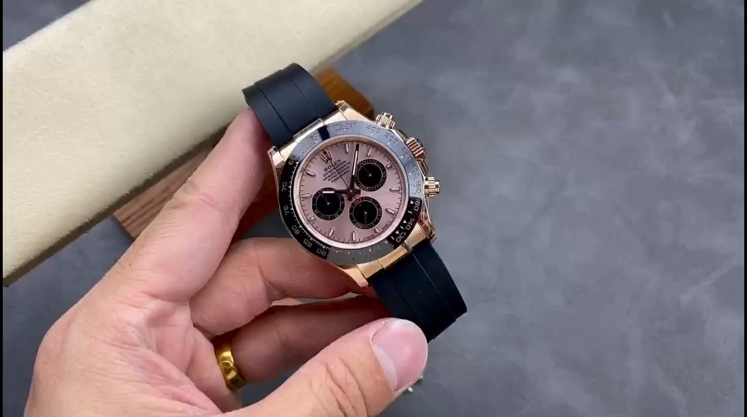 Rolex Daytona 126515LN 0006 Sundust 40mm Everose Gold Oysterflex