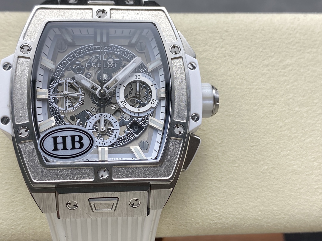 Hublot Spirit Of Big Bang Titanium White Diamonds 42mm 642.NE.2010.RW