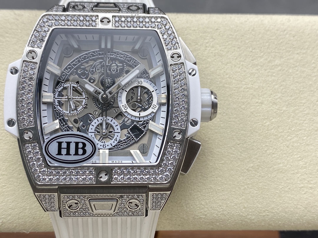 Hublot Spirit of Big Bang Titanium Pavé 42 mm 642.NX.0170.RX.1704