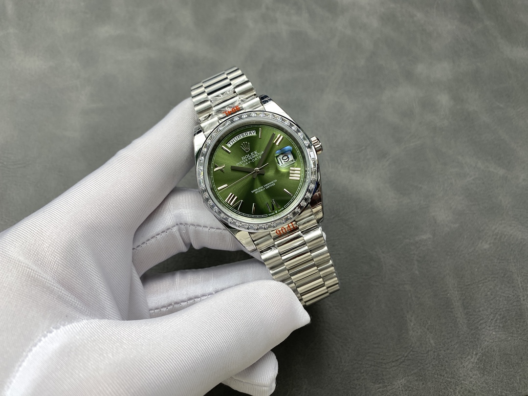 Rolex Day-Date 228349RBR Green Roman Dial Diamond Bezel 40mm Mens Replica Watch