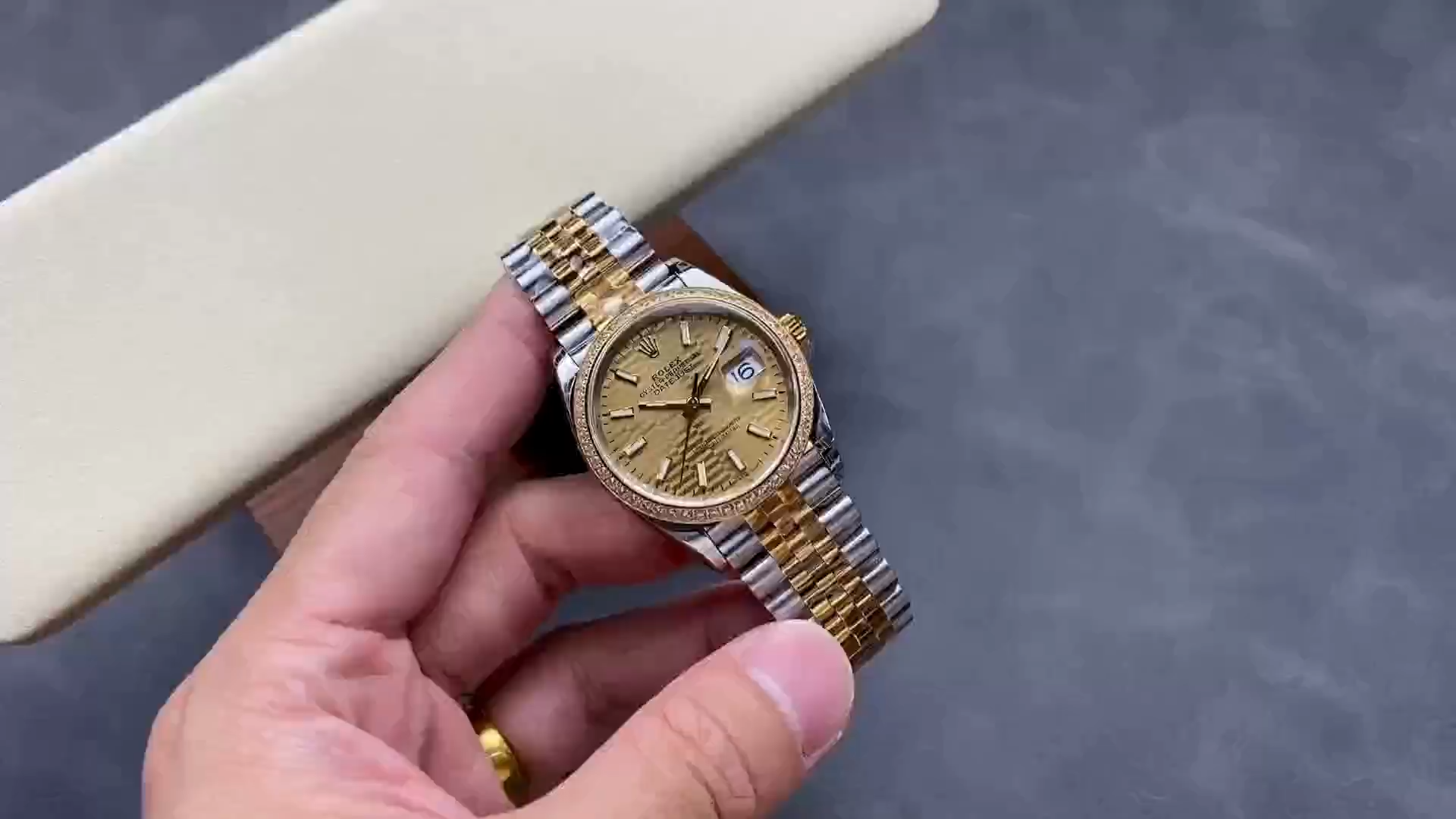 Rolex Datejust 126283RBR 0031 Champagne Fluted Motif 36mm Dial