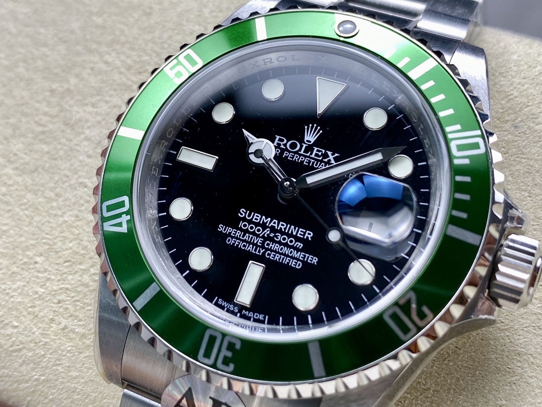 Rolex Submariner Date 16610LV Stainless Steel Oyster 40MM Black Dial Mens Replica Watch