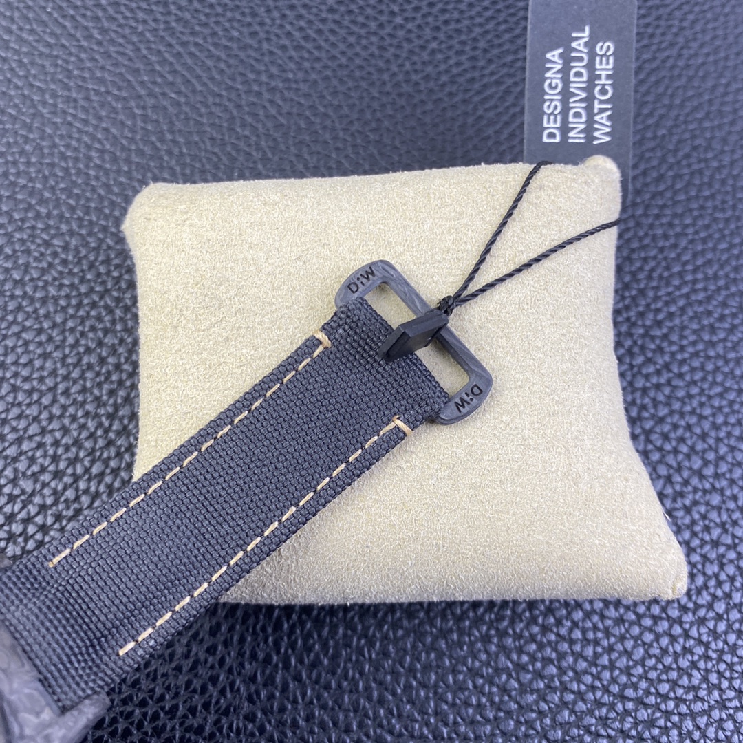 Rolex Daytona DiW Black Carbon Fiber Luminous Limited Edition 40MM