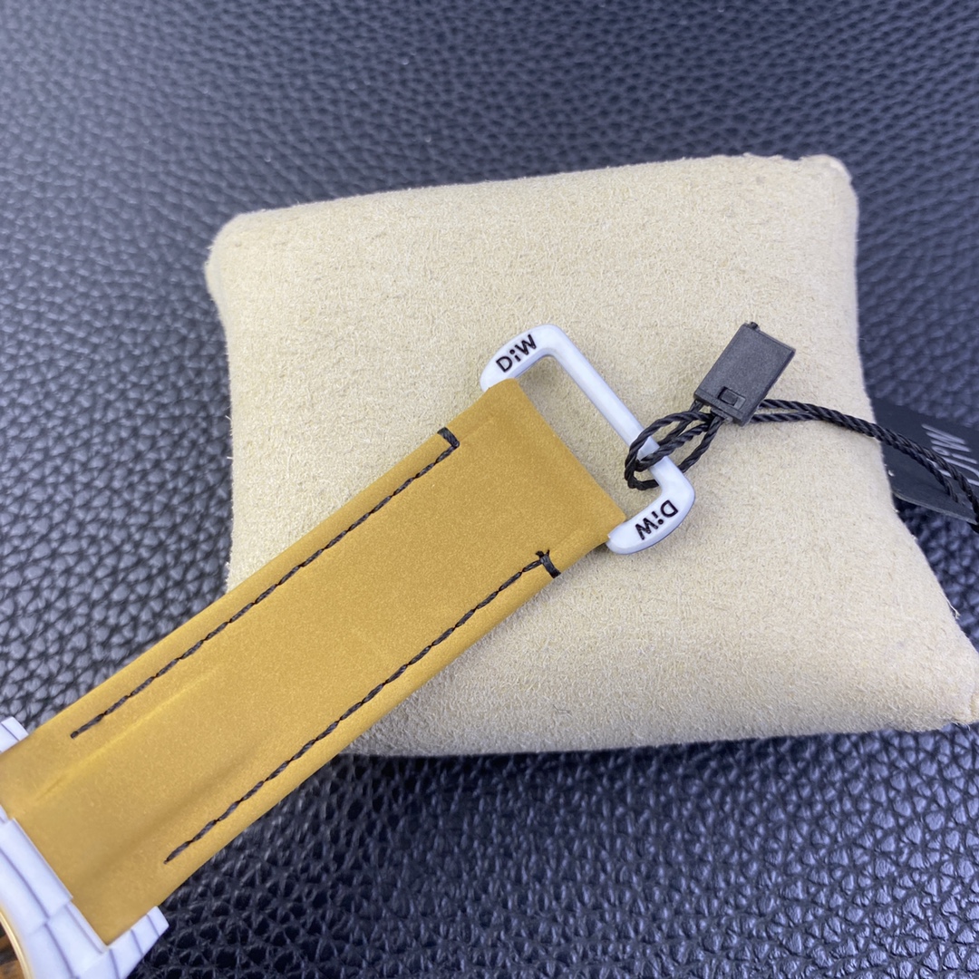 Rolex Cosmograph Daytona DiW Quartz Fiber Luminous Limited Edition 40 mm