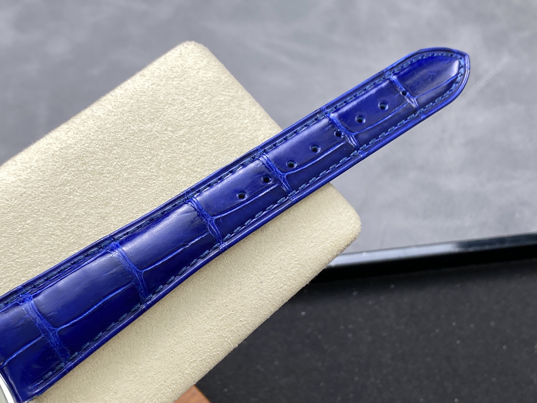 Rolex Day Date 36mm White Gold Fluted Bezel 118139 0004 Blue Index