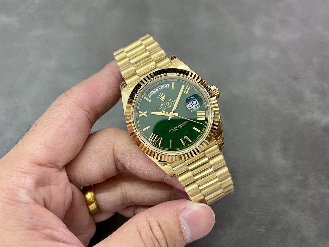 Rolex Day Date 40 President 228238 0061