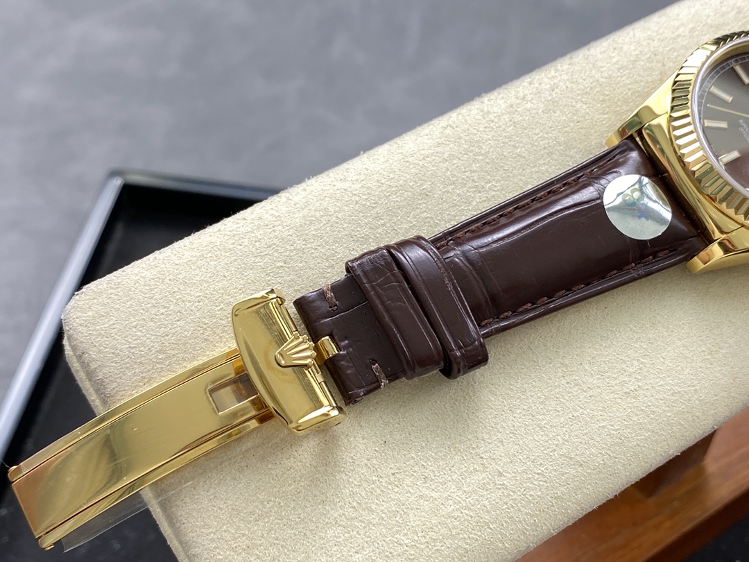 Rolex Day Date 36 Yellow Gold Chocolate Dial 118138 0005 Leather Watch