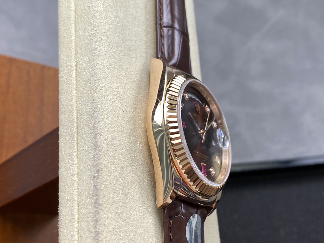 Rolex Day Date 36 Everose Diamond Chocolate 118135 0020 Watch