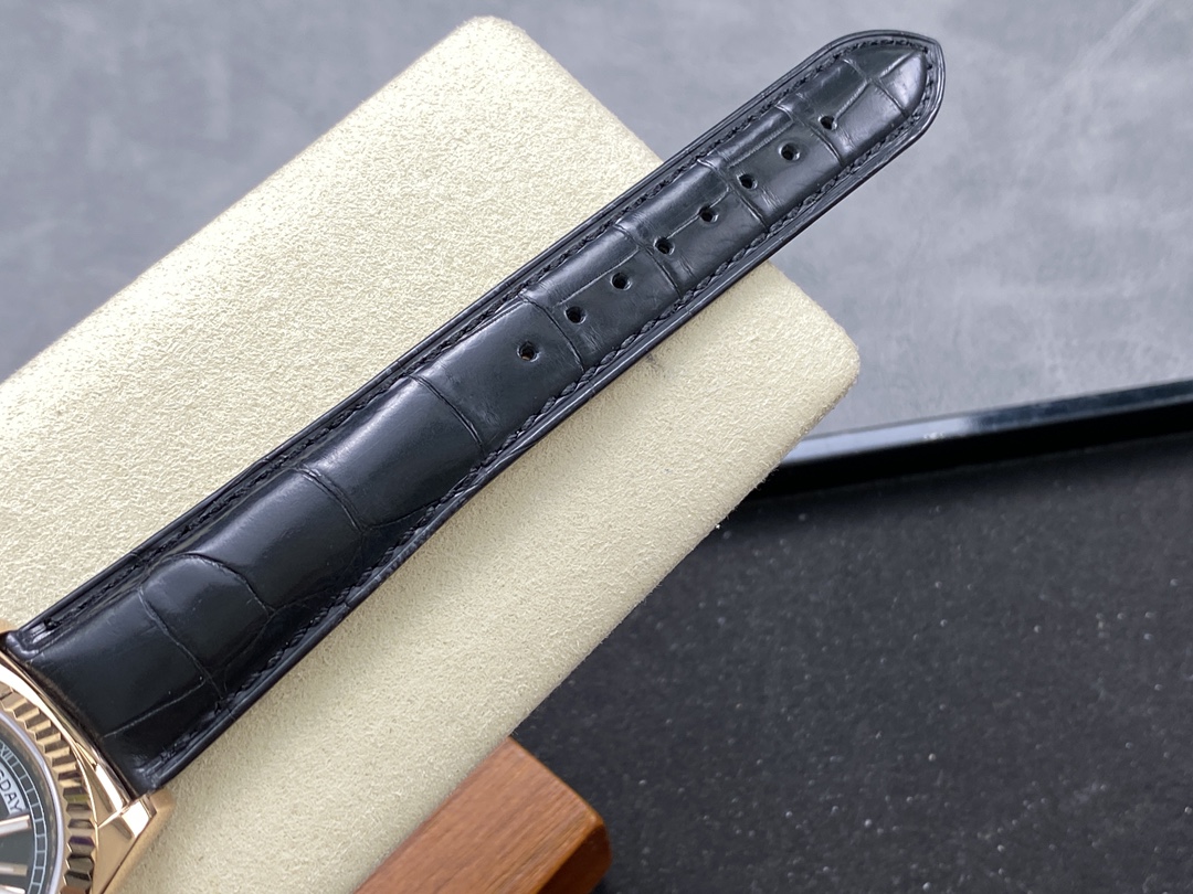 Rolex Day Date 36 Everose Gold Black Dial 118135 0063 Leather Watch