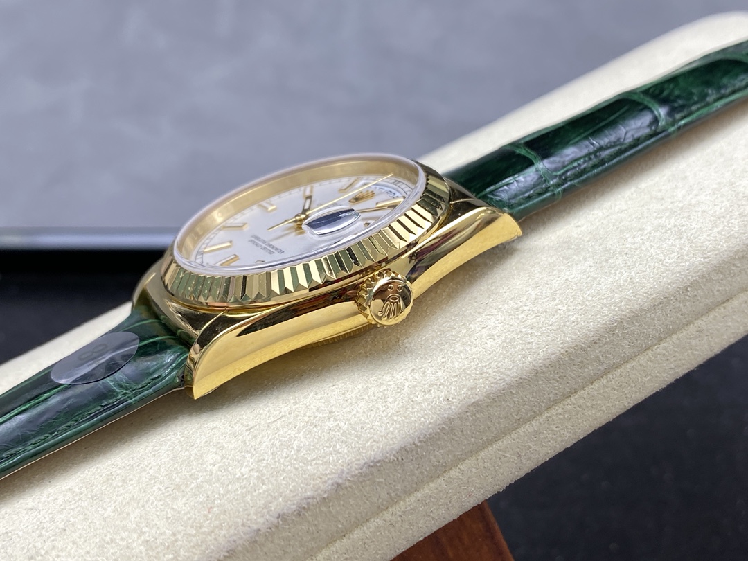Rolex Day Date 36 White Dial 118135 0123 Green Leather Watch
