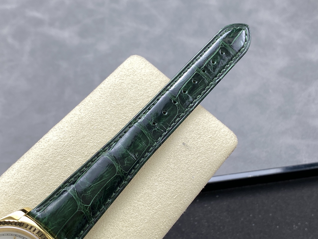 Rolex Day Date 36 White Dial Solid 18k Yellow Gold 118138 Roman