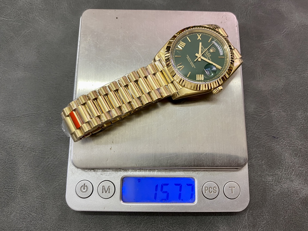 Rolex Day Date 40 President 228238 0061