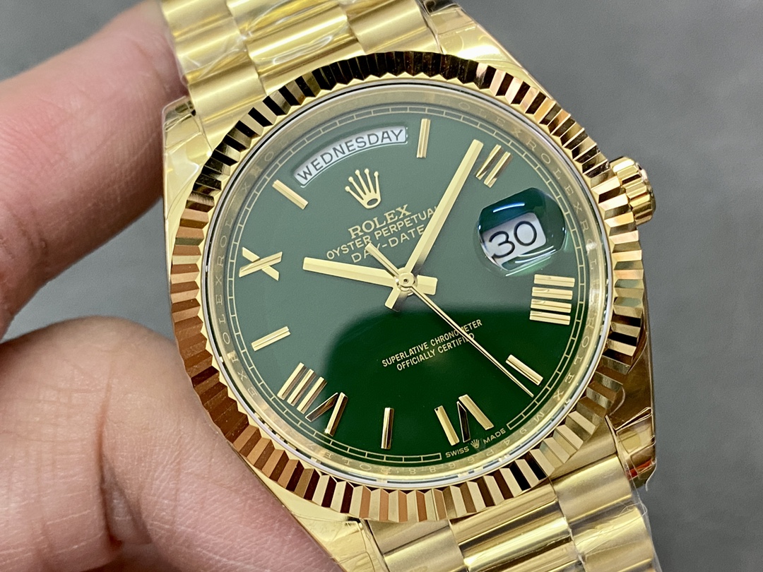 Rolex Day Date 40 President 228238 0061