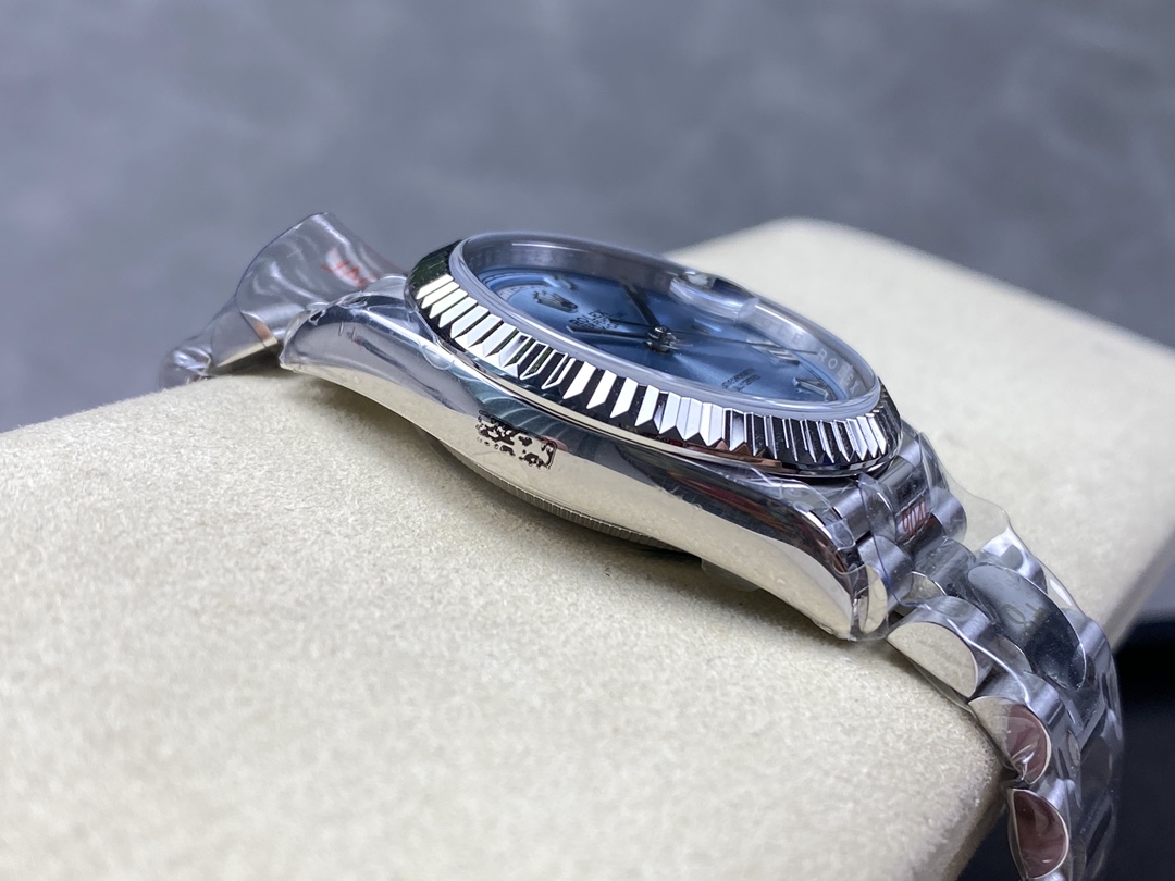 Rolex Day Date 128236 0018 Ice Blue Roman Dial