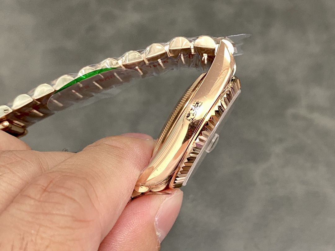 Rolex Day Date 128235 0075 Brown Ombré Roman Dial 36mm