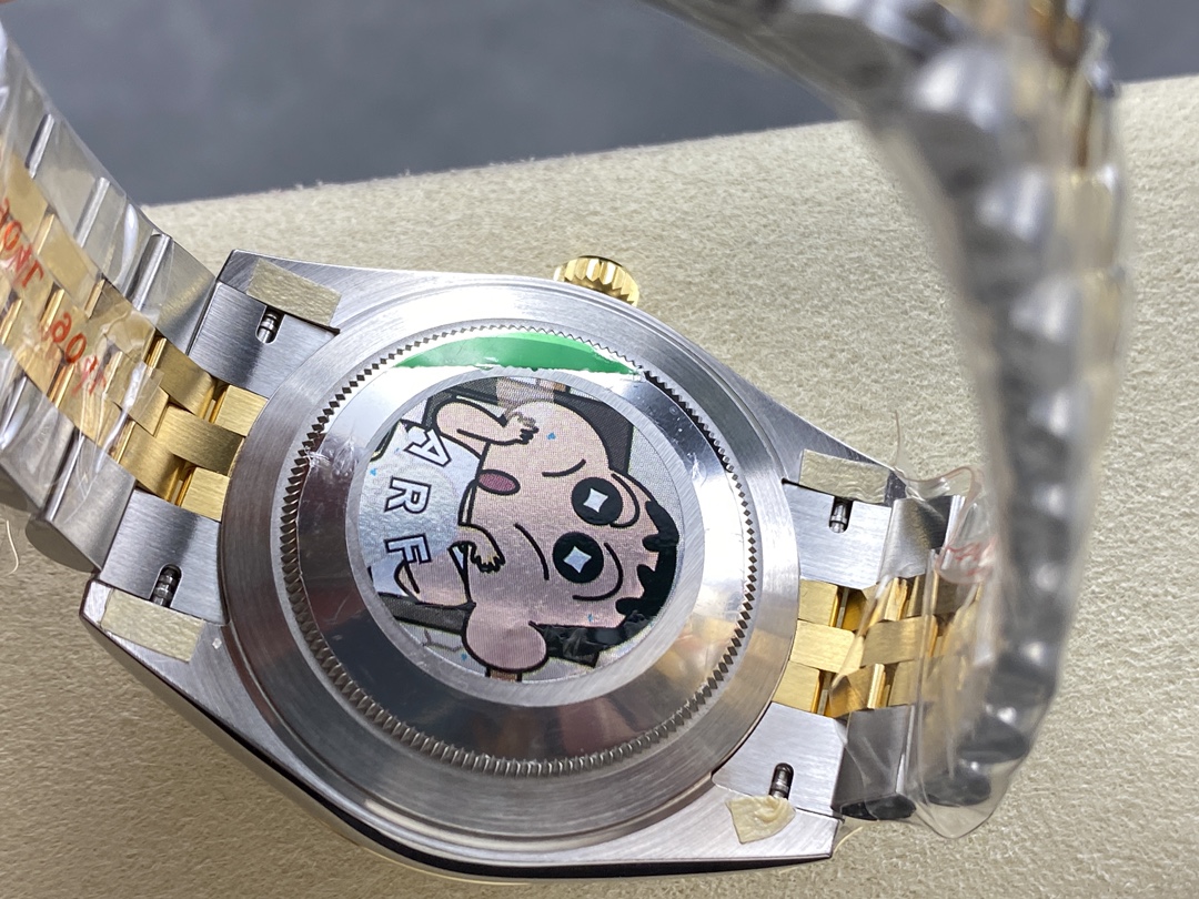 Rolex Datejust 126233 Champagne Motif dial Fluted Bezel 36MM Unisex Replica Watch