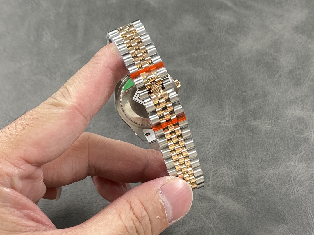 Rolex Datejust 31mm Stainless Steel and Rose Gold 278241 0002 White Roman Jubilee