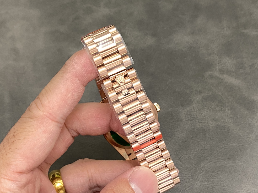 Rolex Day Date 128235 0075 Brown Ombré Roman Dial 36mm