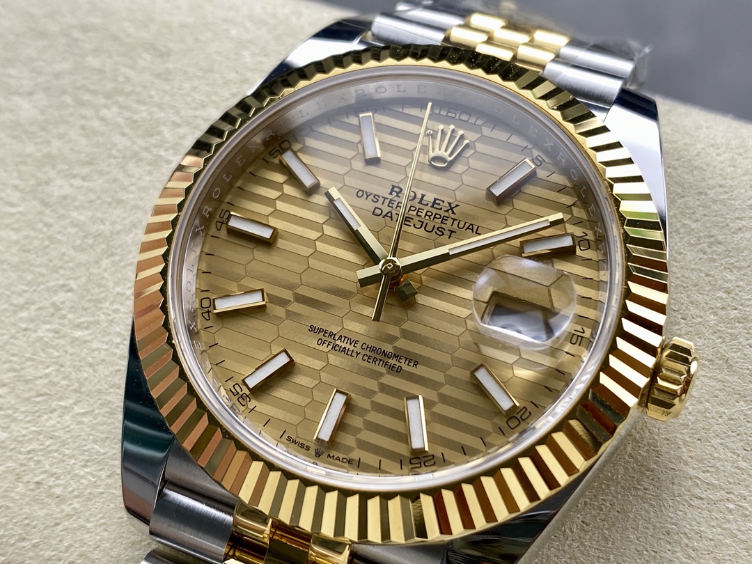 Rolex Datejust 126233 Champagne Motif dial Fluted Bezel 36MM Unisex Replica Watch