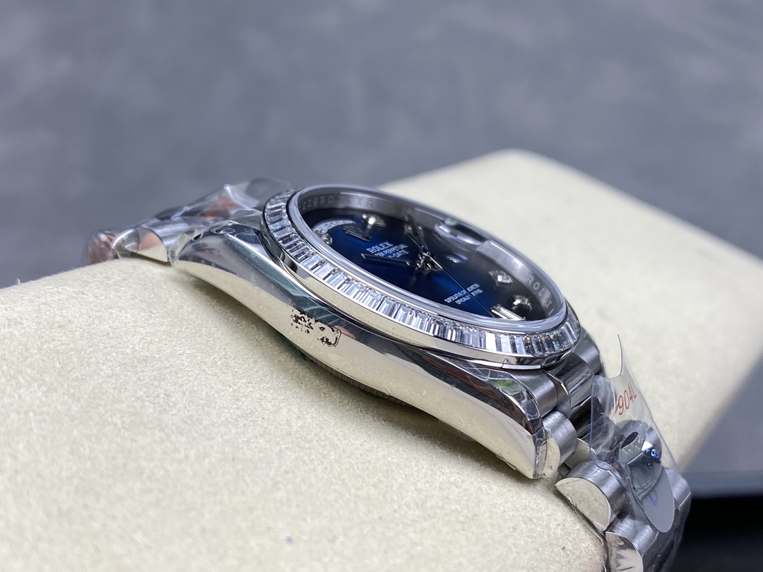 Rolex Day-Date 128349RBR 0010 Blue Ombre Dial Diamond Bezel 36MM Unisex Replica Watch