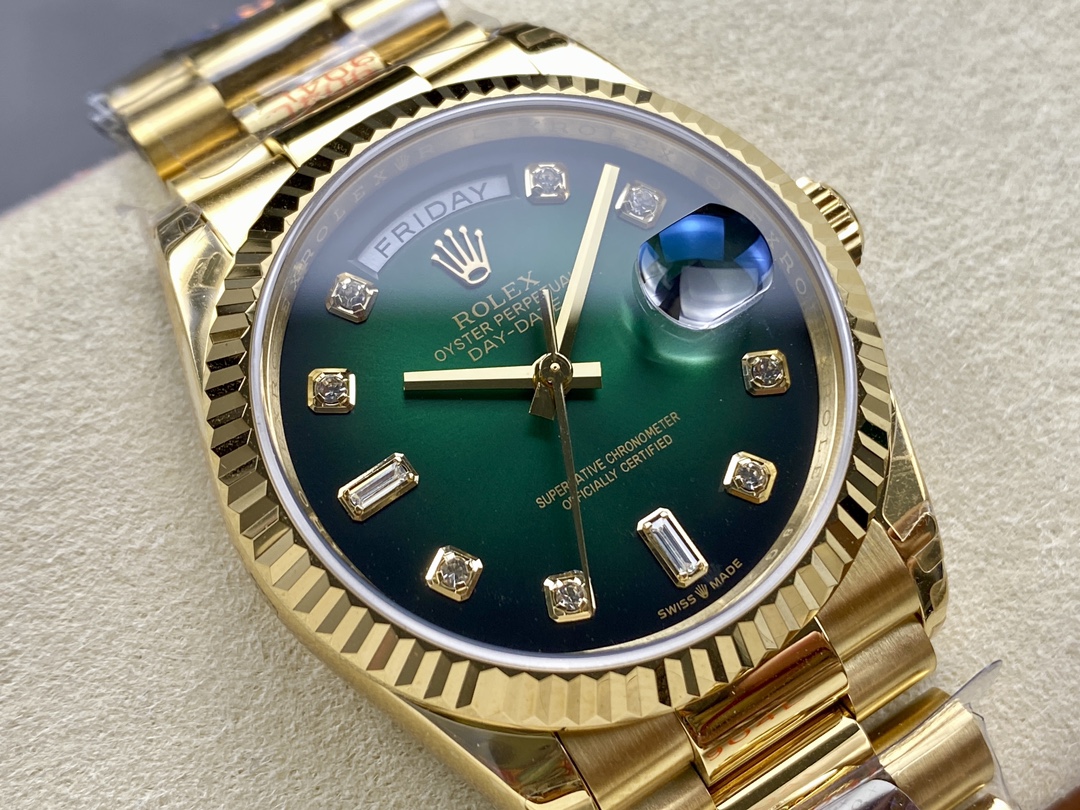 Rolex Day-Date 128238 Fluted Bezel Green Diamond Dial 36MM Unisex Replica Watch